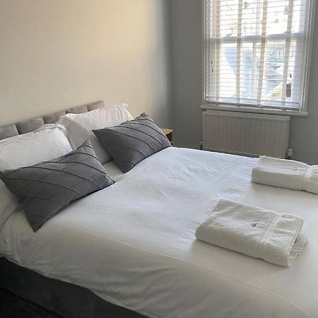 Beachside Apartment In The Centre Of Town New Quay Exterior foto